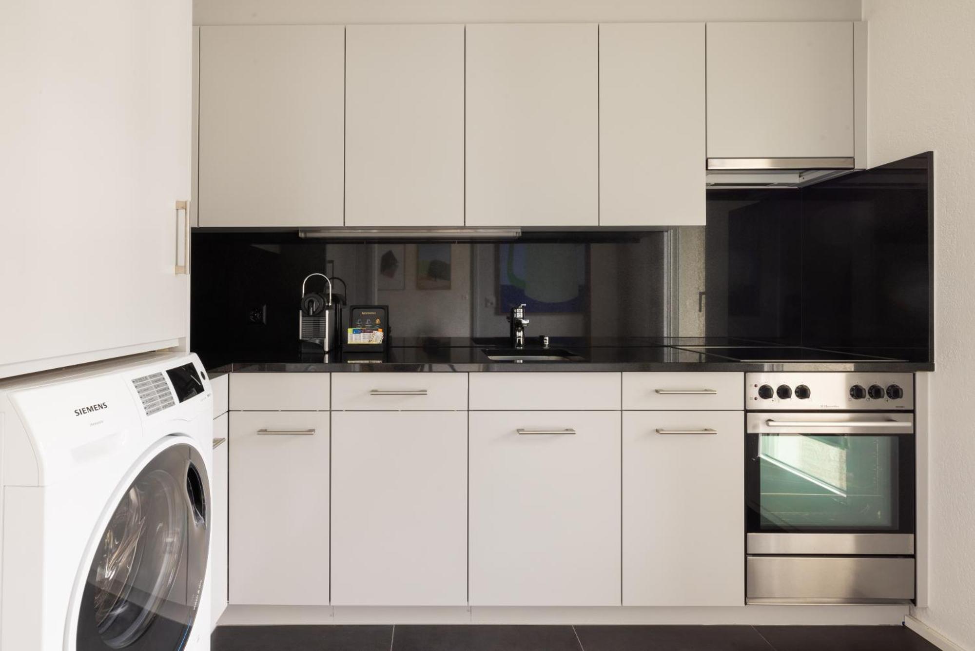 Ema House Serviced Apartments Aussersihl Zürich Eksteriør bilde